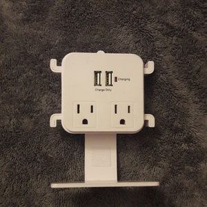 Multi plug outlet